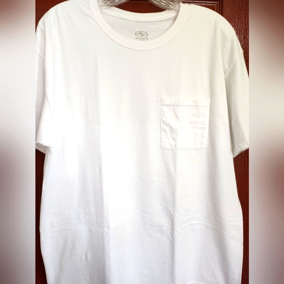 5 short-sleeved tees, varied colors, all size L - Picture 7 of 8